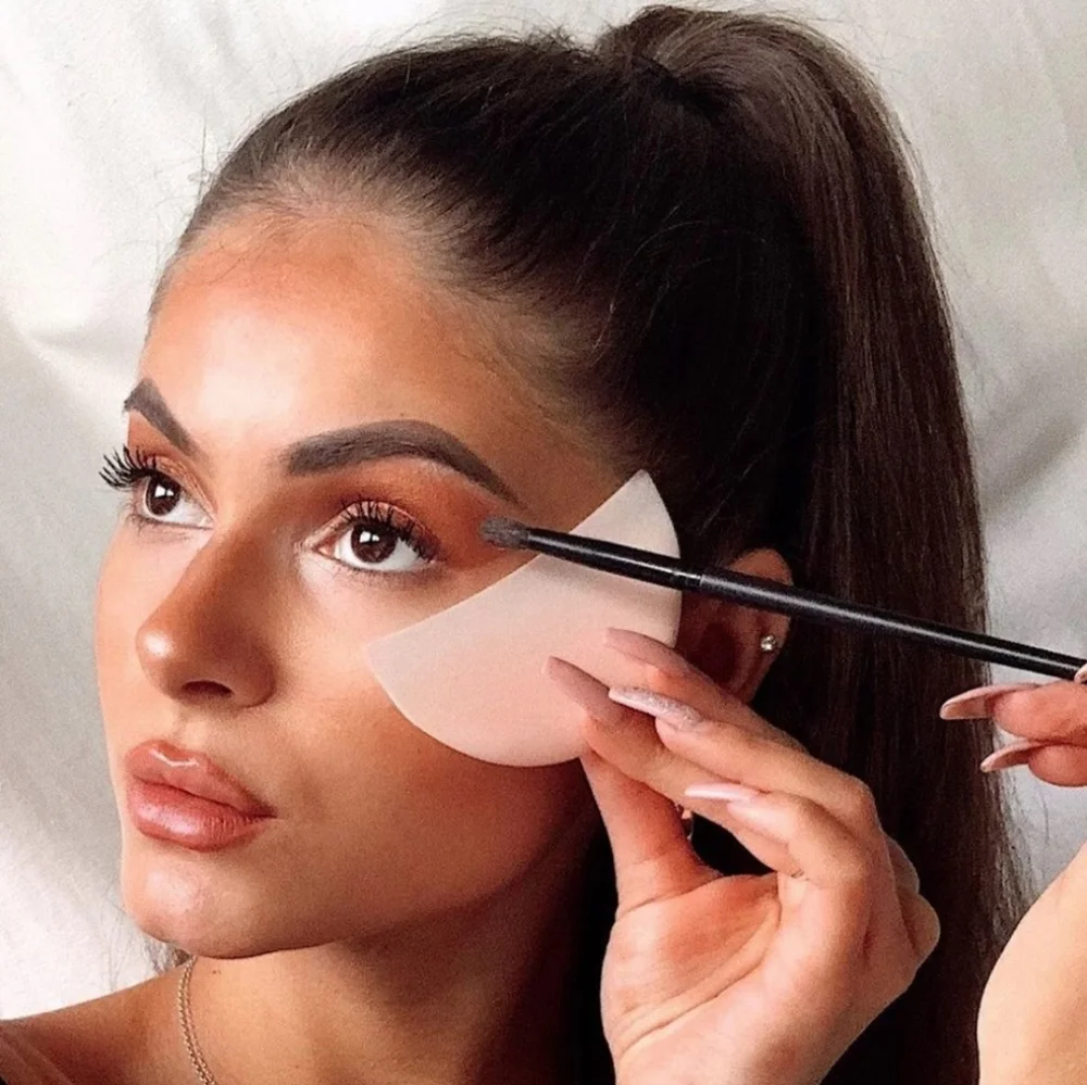 Shadow moon Reusable Shadow Shield for Fast & Flawless Makeup Applicatio…